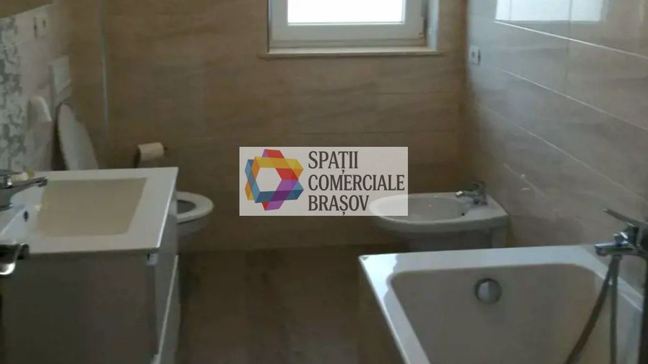 Apartament cu doua camere, zona Tractorul - Coresi, bloc tip vila, 71 mp - Poză 8