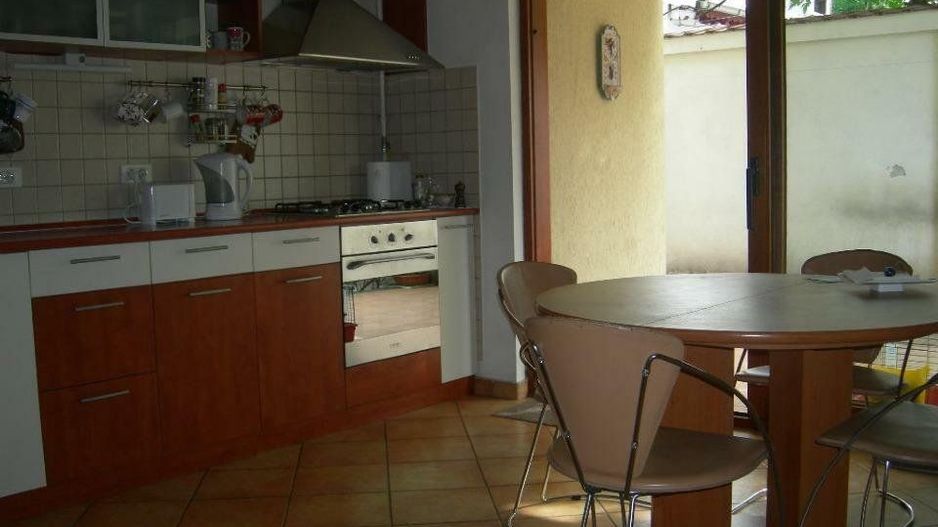 Vilă de vânzare în Sectorul 2, locuit plus potenţial pentru venit pasiv - Poză 3