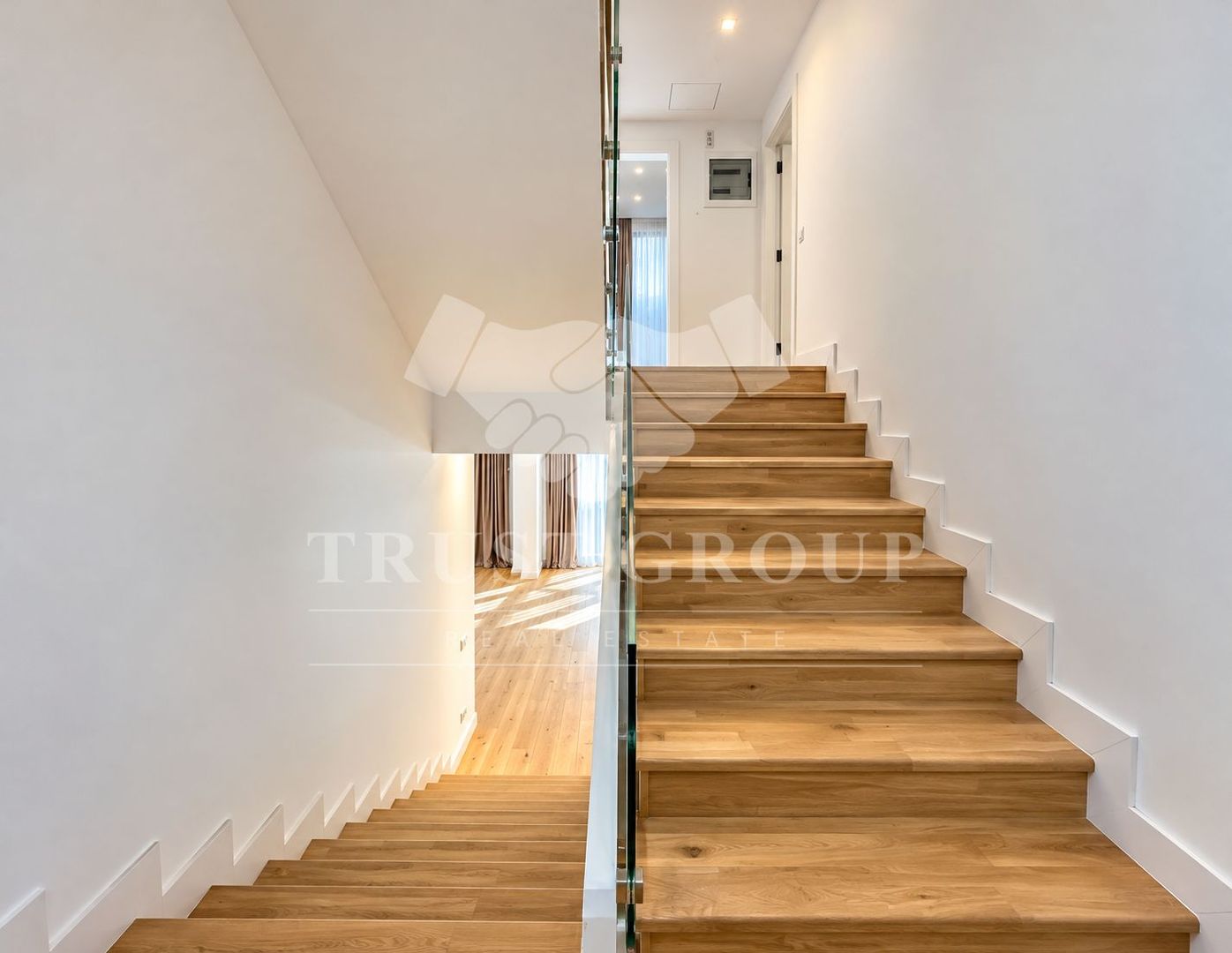 Vila Iancu Nicolae | Smart Home | 2026 | Curte libera 330mp - Poză 42
