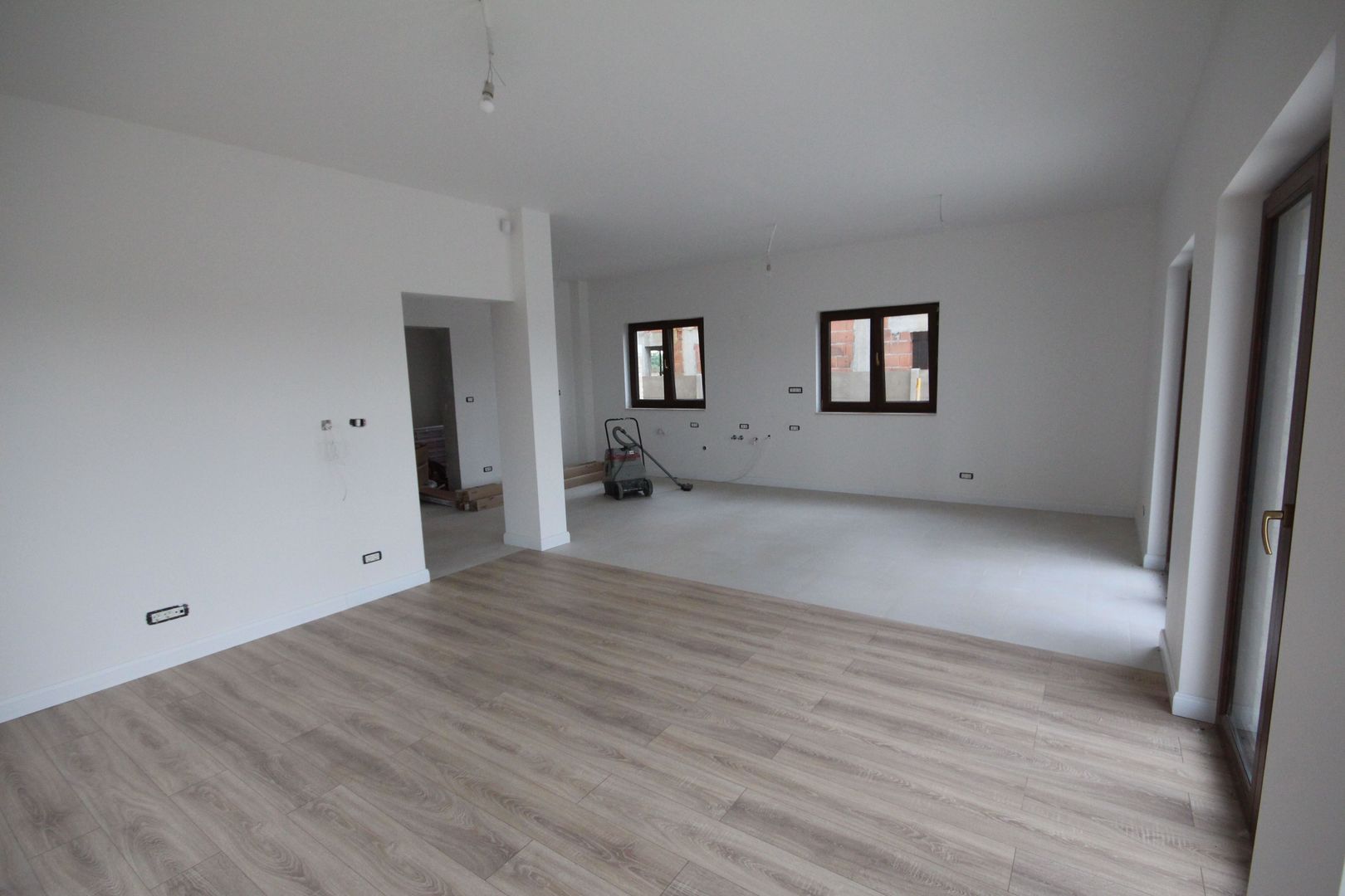 VILA INDIVIDUALA FINISATA LA CHEIE - Poză 14