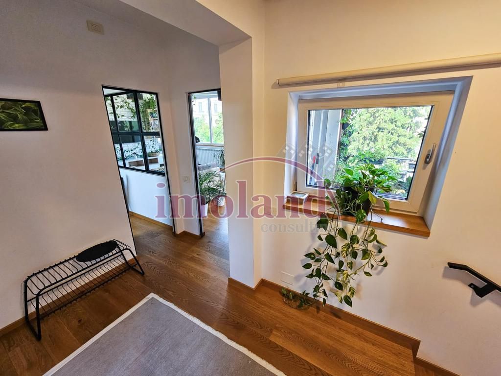 Duplex de poveste - 3 camere - inchiriere - Mitropolie - Poză 9