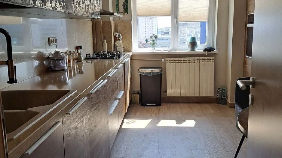 Apartament Piata Victoriei // Bloc BCR - Poză 5
