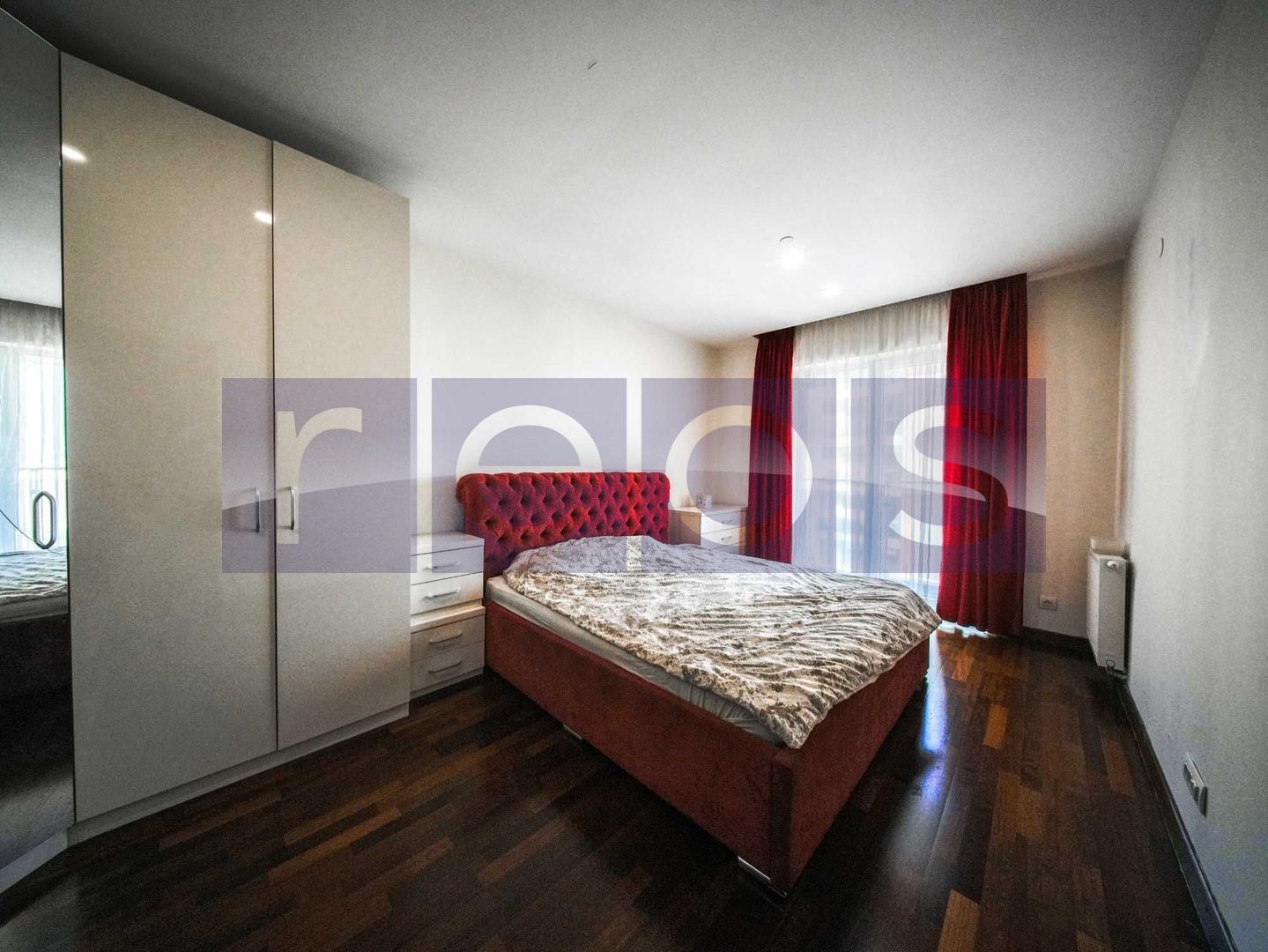 VANZARE 3 CAMERE DECOMANDAT -LOC DE PARCARE - Poză 4