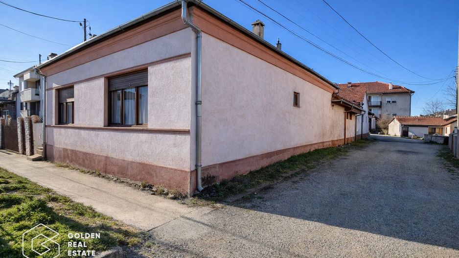 Casa cu 2 corpuri de cladire, Lipova - Poză 17