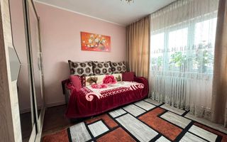 Apartament 3 camere zona de jos - Poză 2