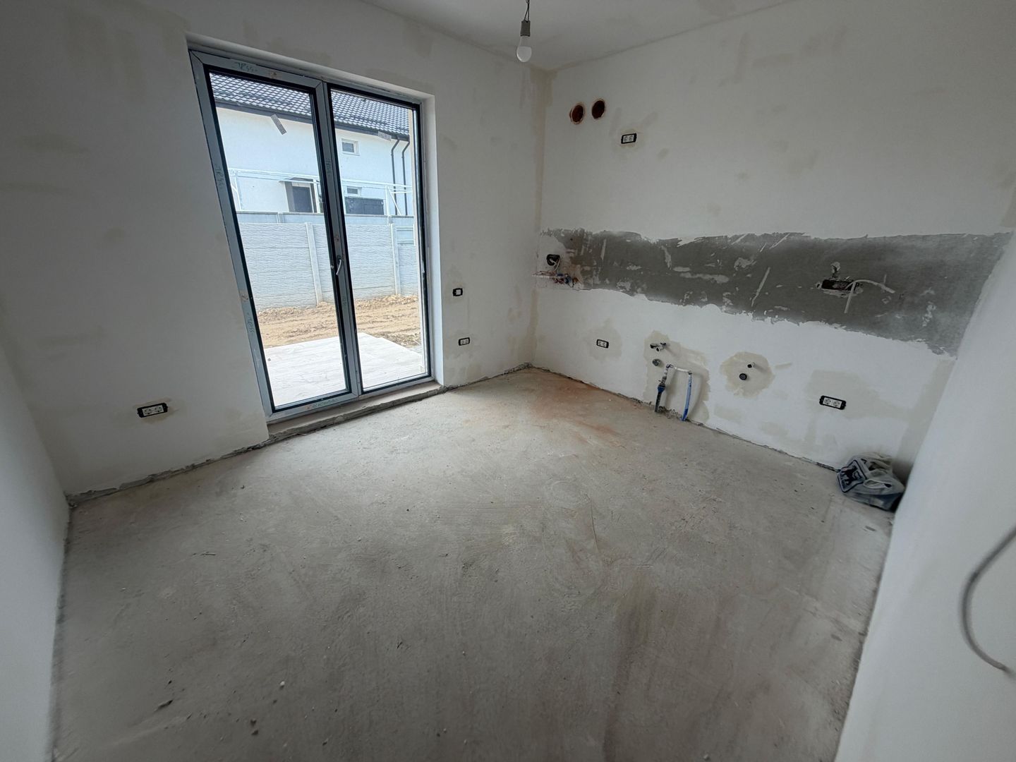 CASA INDIVIDUALA- 4 CAMERE, TOATE UTILITATILE, TEREN 240 MP, COMIS 0% - Poză 11