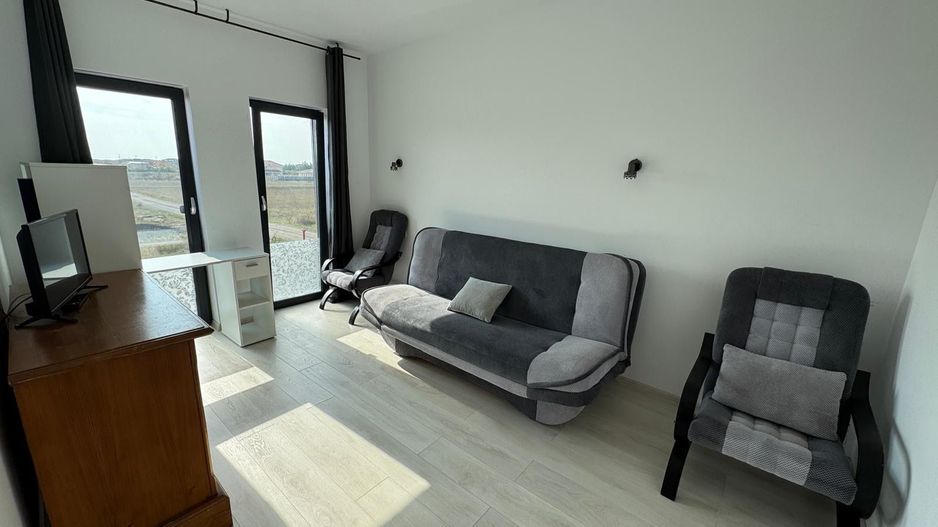 Comision 0% Casă înșiruită modernă, 91 mp utili, 2 dormitoare, 2 băi, curte - Poză 3