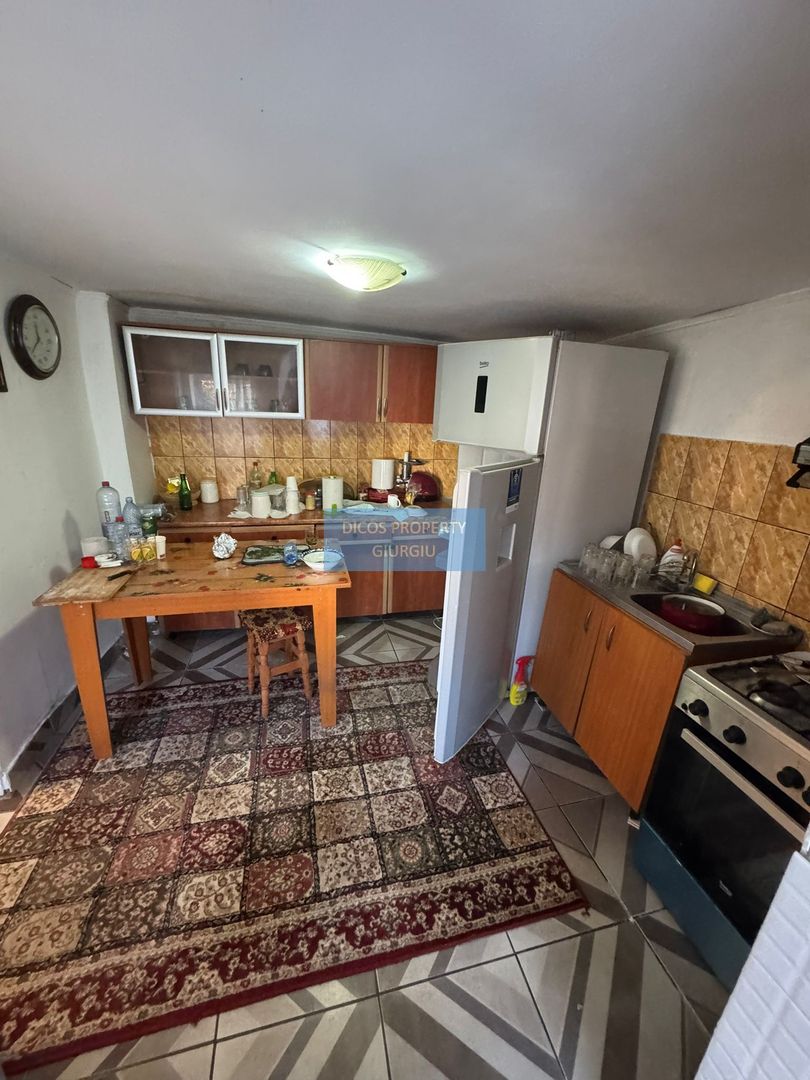 De Vânzare - Casă, Strada Griviței - Poză 14