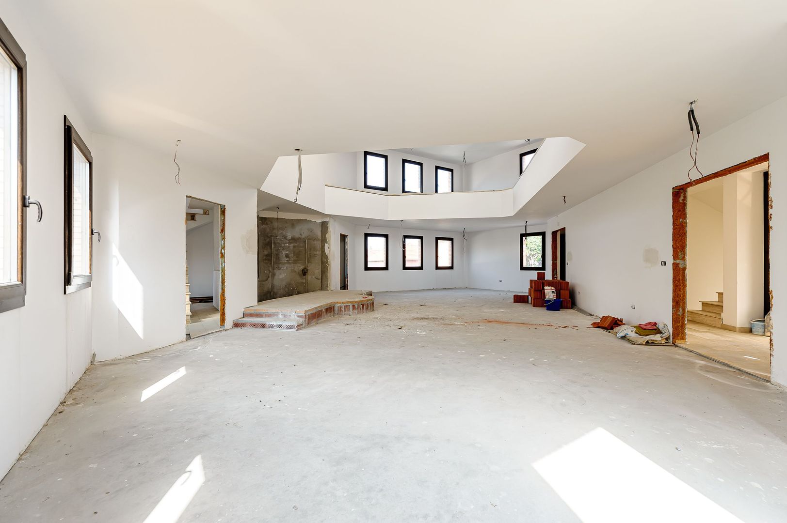 Clădire comercială în zona Grădiște. - Poză 12