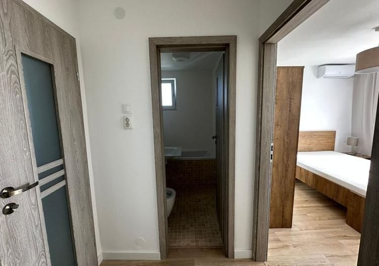 De închiriat apartament 2 camere complet renovat, Skyline view,  Baba Novac - Poză 6