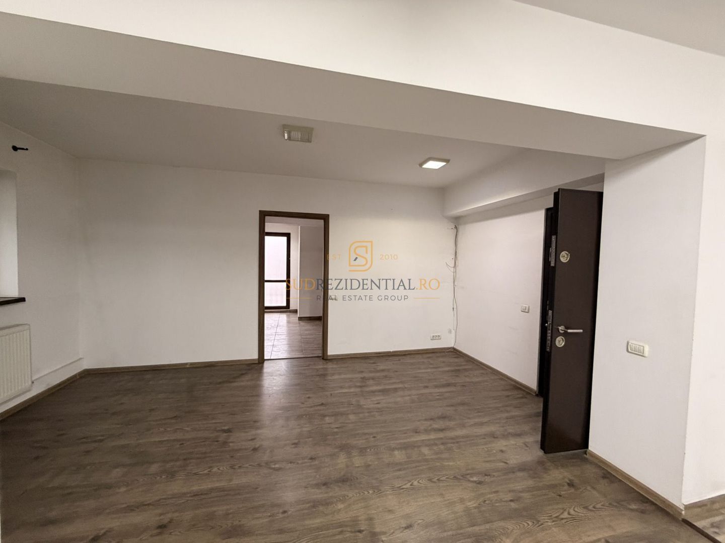 Spatiu comercial, pozitionare excelenta, exact la metrou Aparatorii P - Poză 12