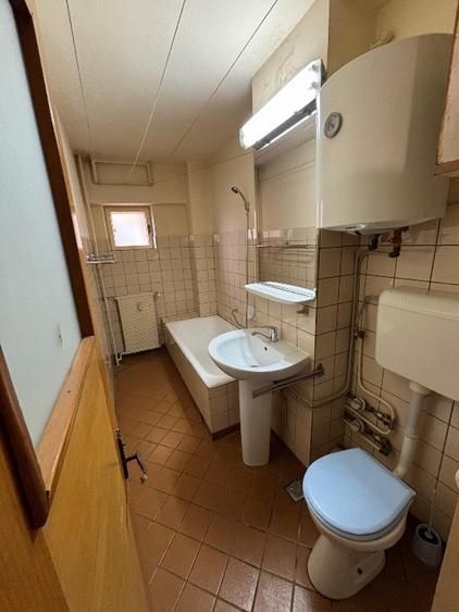 Vânzare Apartament 3 Camere Decomandat Bulevardul Decebal / Piața Alba Iulia - Poză 8