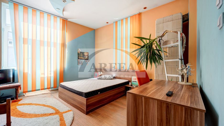 Proprietate in vila, etaj, partial renovat - Pasajul Unirii - 154 mp - Poză 12