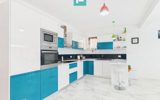 Vilă cu 4 camere in Livada - Poză 4