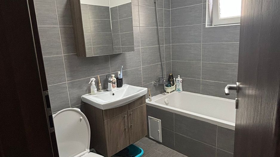 Garsoniera decomandata Prelungirea Ghencea Loc de parcare - Poză 5