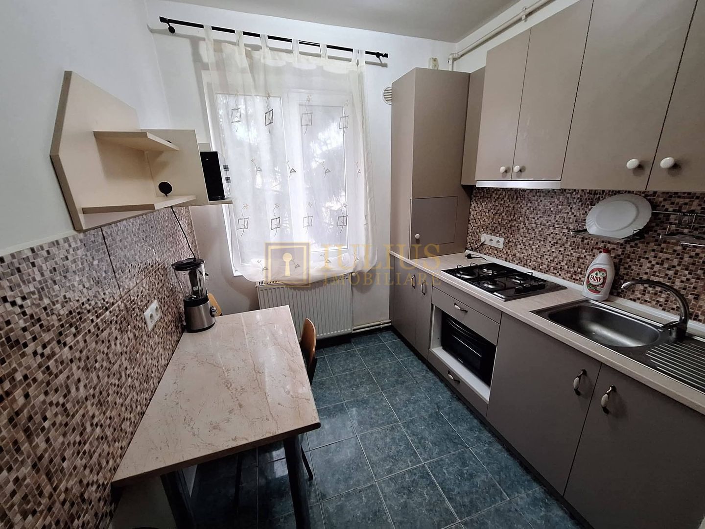 2 camere decomandat cu balcon inchis| Bogdanestilor| centrala proprie| AC - Poză 4