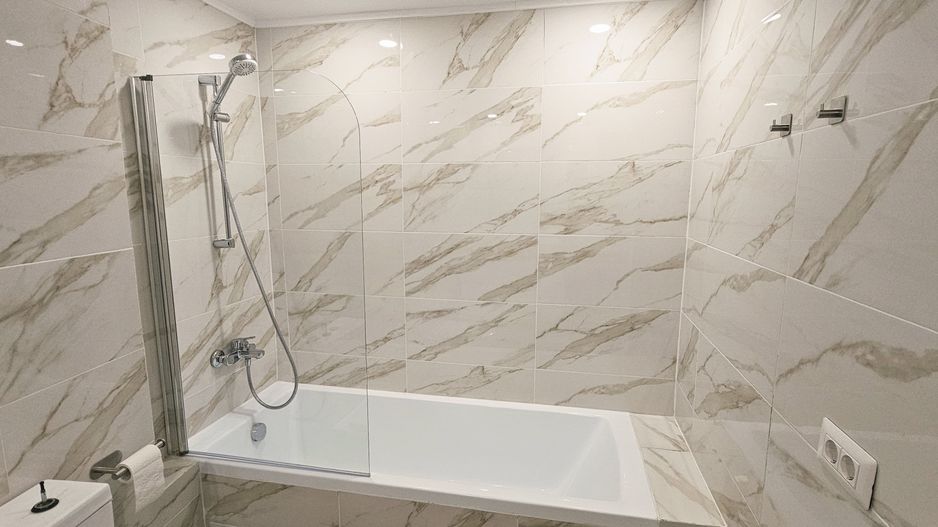 Sea View Olimp, Apartament 3 camere mobilat, vedere la mare - Poză 11