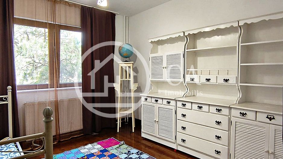 Apartament de închiriat cu 4 camere în zona Rogerius, Oradea - Poză 10