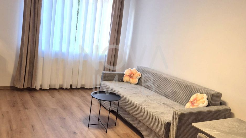 Apartament 3 camere, prima inchiriere - Strand - Poză 1