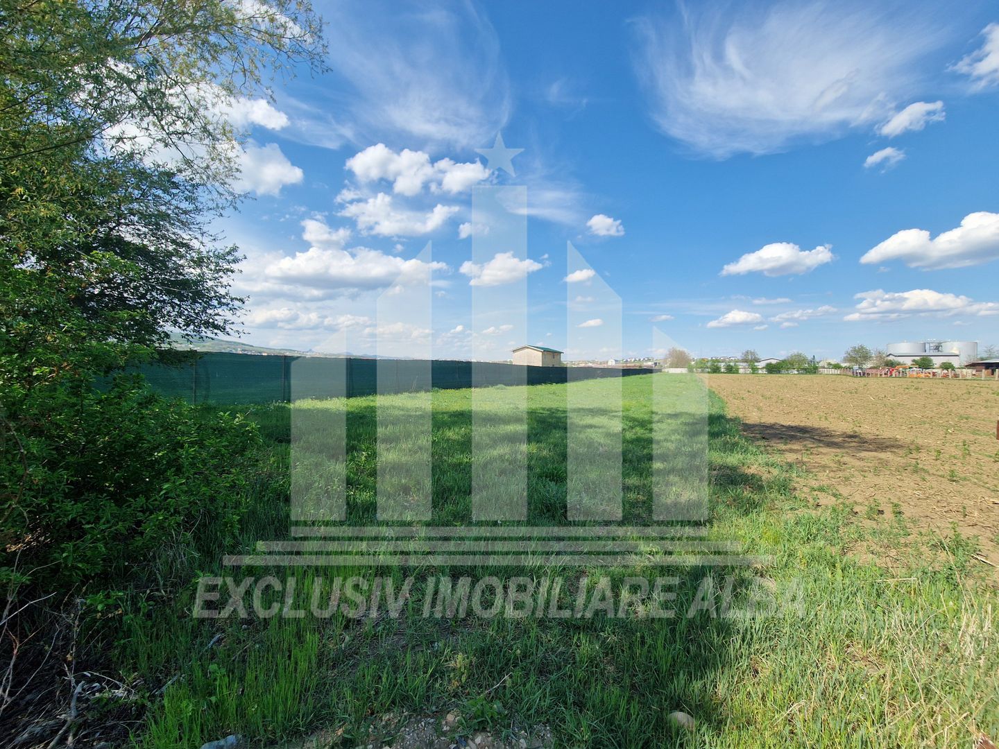 Teren de vanzare, Partos - Poză 1