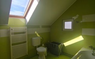 Casa de inchiriat Centrul Civic - Poză 3