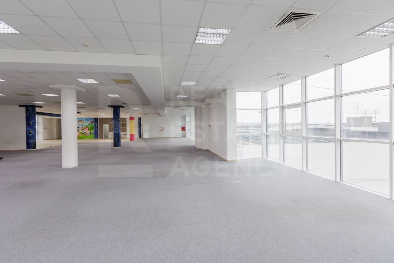 Chirie, spațiu comercial, 700 mp, str. Mircea cel Bătrîn, Ciocana - Poză 9