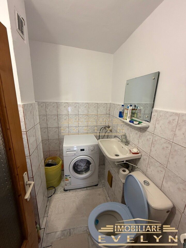 De vânzare apartament 4 camere, decomandat – Vedere dubla spre Parcul Mihai Eminescu si Piata Mica - Poză 6