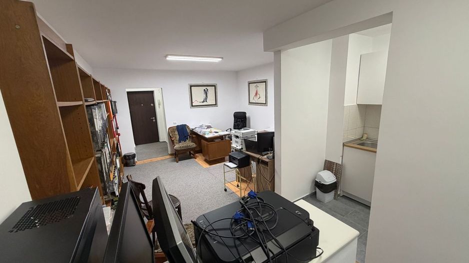 GARSONIERA SPATIOASA | BLOC 1979 | TEI - Poză 2