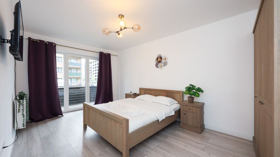 Garsonieră 39 mp Decomandată | Mobilată Modern | Tractorul – Coresi Mall - Poză 3