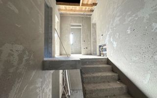 Casa  tip duplex/Teren 250mp/zona strazii Tautiului. - Poză 12