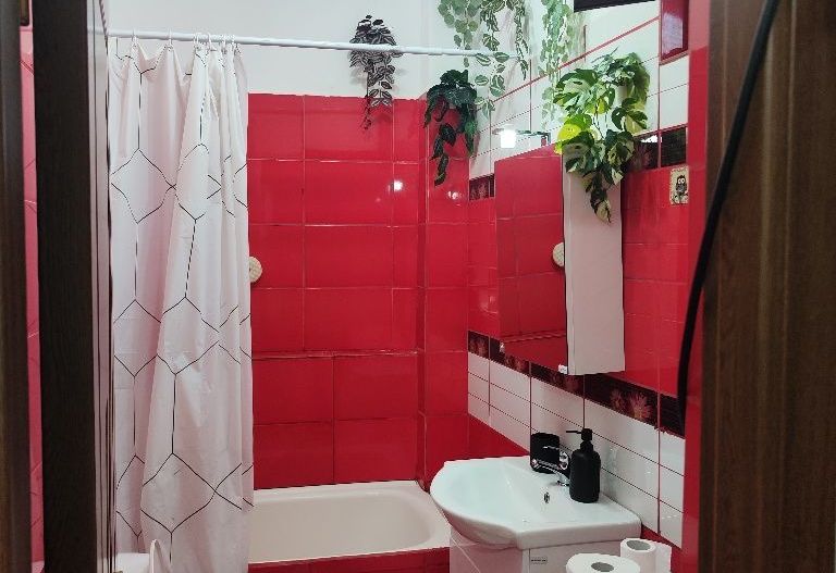 Apartament cu Terasa la Curte Comuna | Zona Garii | Centrală Proprie. - Poză 2