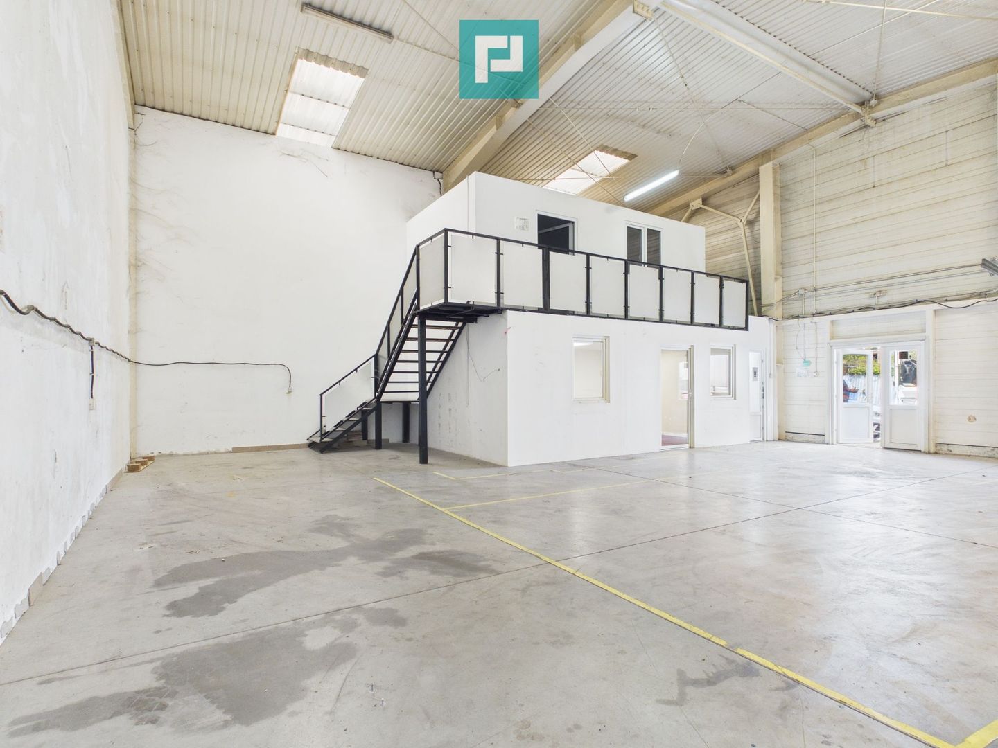 Hală cu suprafața de 167 mp în Arad - Poză 5