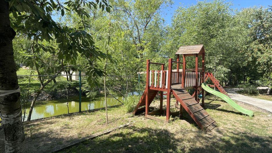 VILA CU 5 DORMITOARE IN COMPLEX REZIDENTIAL - Poză 28