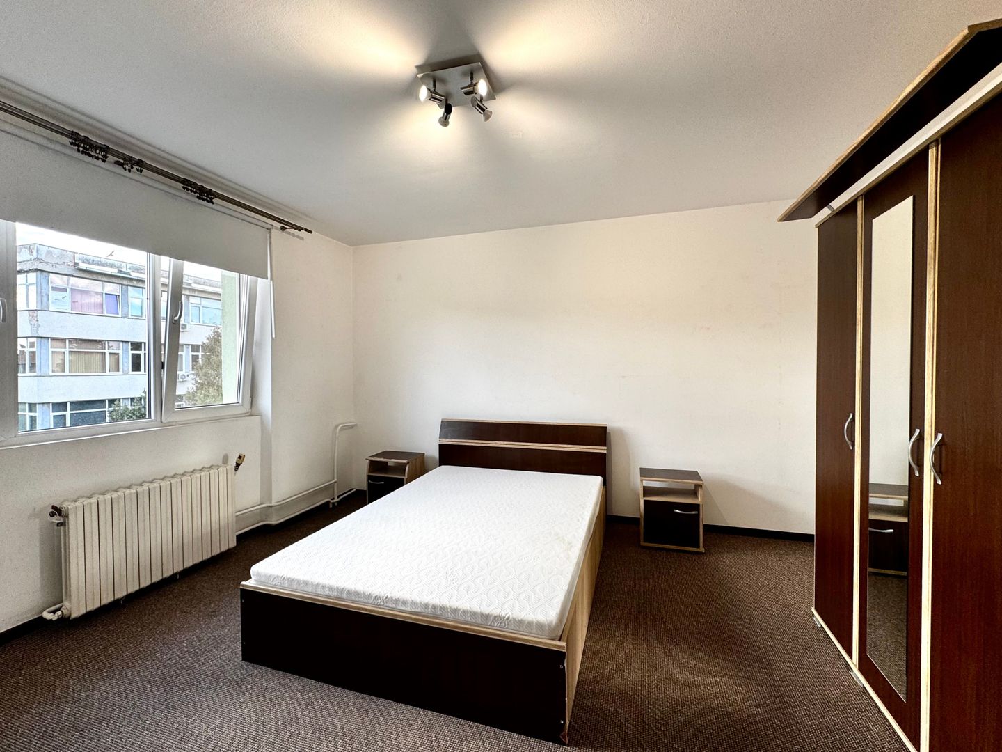 Apartament 2 camere, primitor, in zona Centrala-Universitate - Poză 11