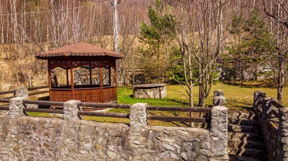 Casă de vacanță în Poiana Mărului. - Poză 16