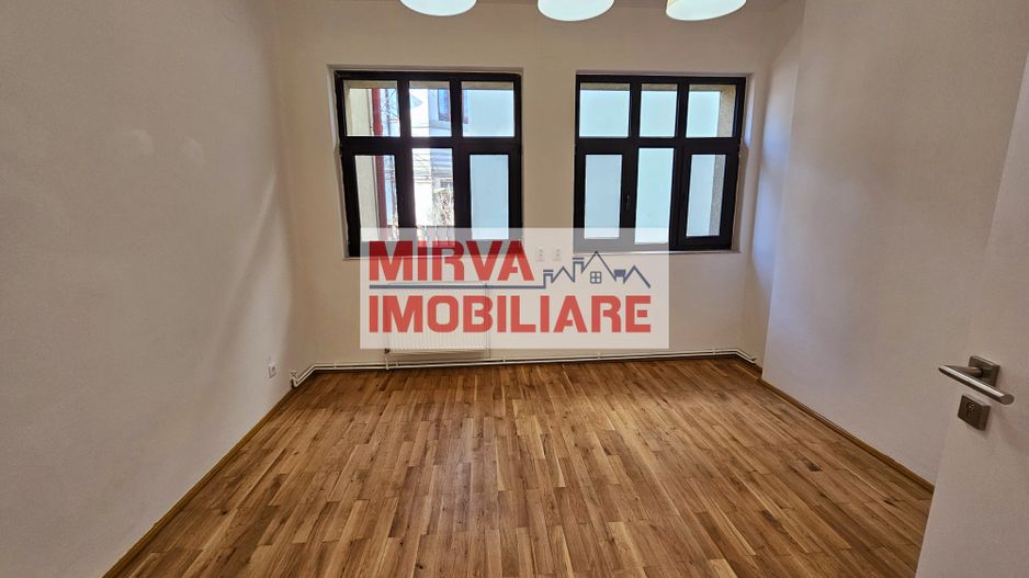 2 Vile Interbelice | Zonă Centrală | Renovate Integral 2024 - Poză 25