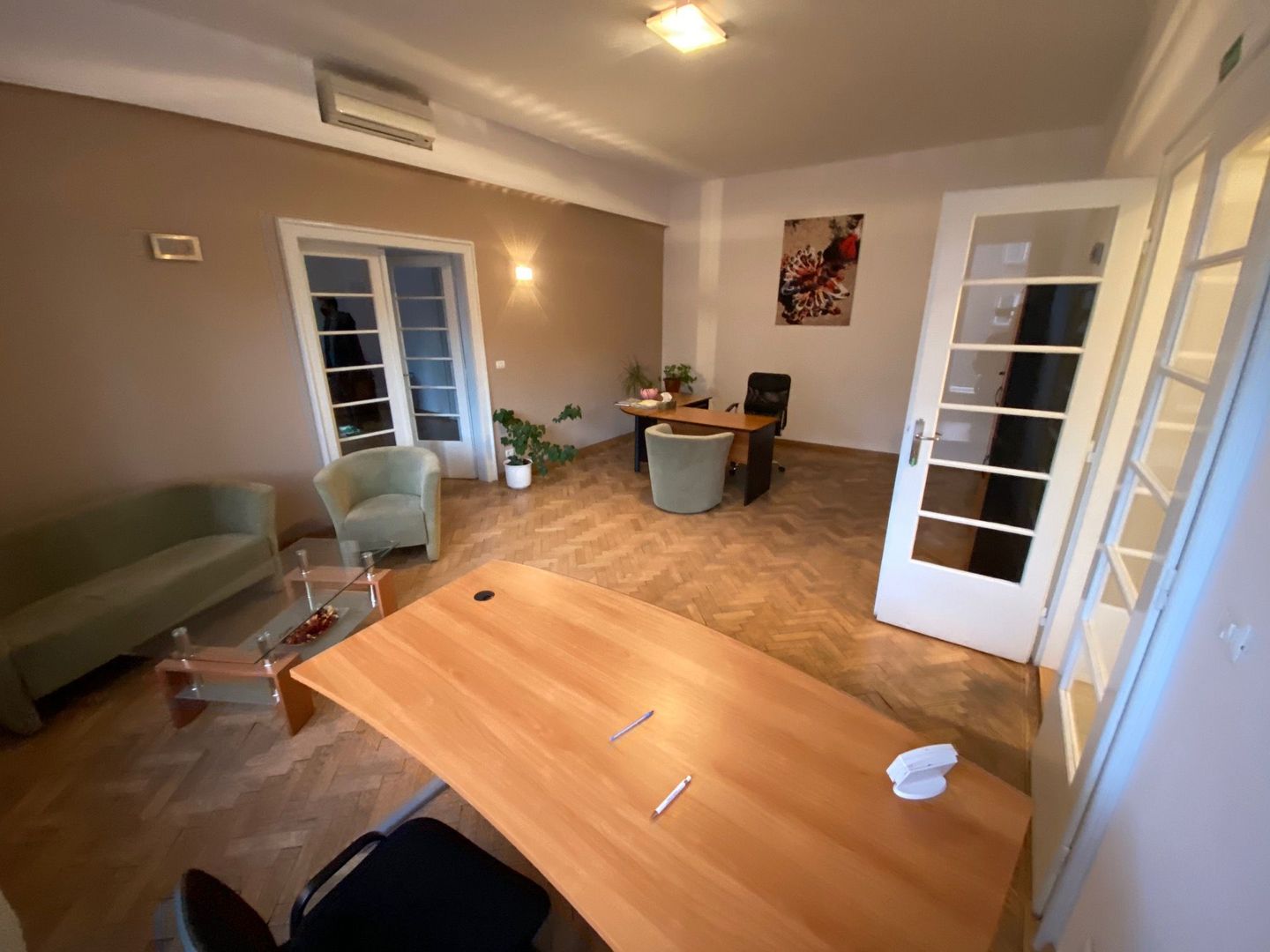 Spațiu de birouri de 143mp de închiriat în zona Central - Poză 2