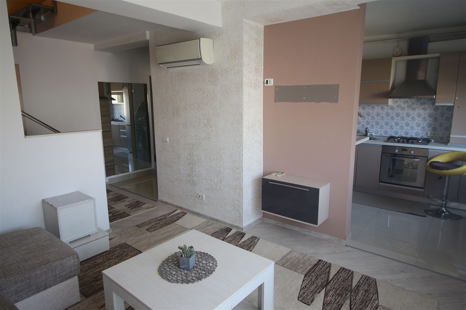 Apartament - 2 nivele cu terase spatioase - Poză 3