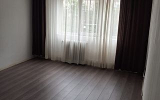 Apartament 3 camere zona Andrei Saguna etaj 2 - Poză 1