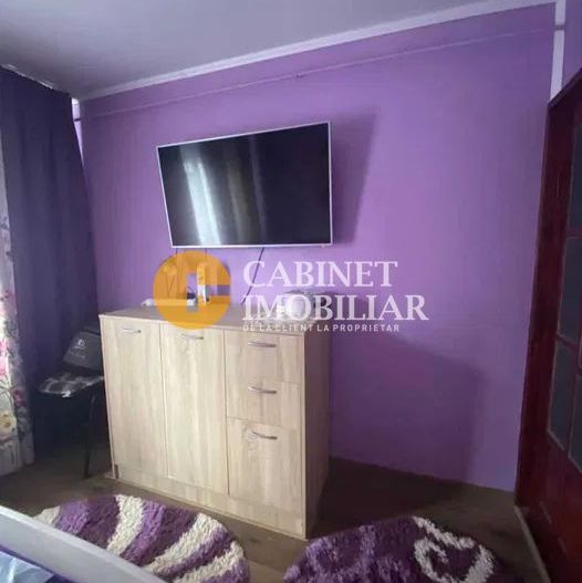 Cug - Selgros - 3 Camere Decomandat + Boxa .Bloc . 1992 - 72 Mp - Poză 7