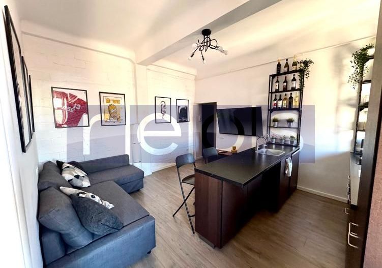 VANZARE APARTAMENT 2 CAMERE 42MP PIATA LAHOVARI PIATA ROMANA RENOVAT MODERN - Poză 3