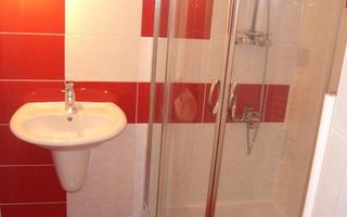 Apartament cu 4 camere, semidecomandat, in zona Marty Horea! - Poză 5
