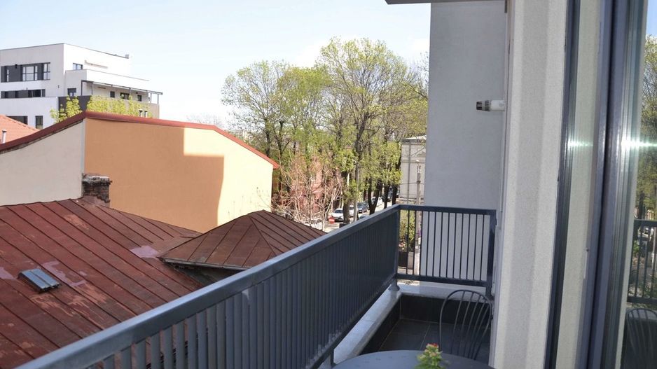 GARSONIERA - PIATA MUNCII, CENTRALA PROPRIE, BUCATARIE INCHISA, MODERN - Poză 6