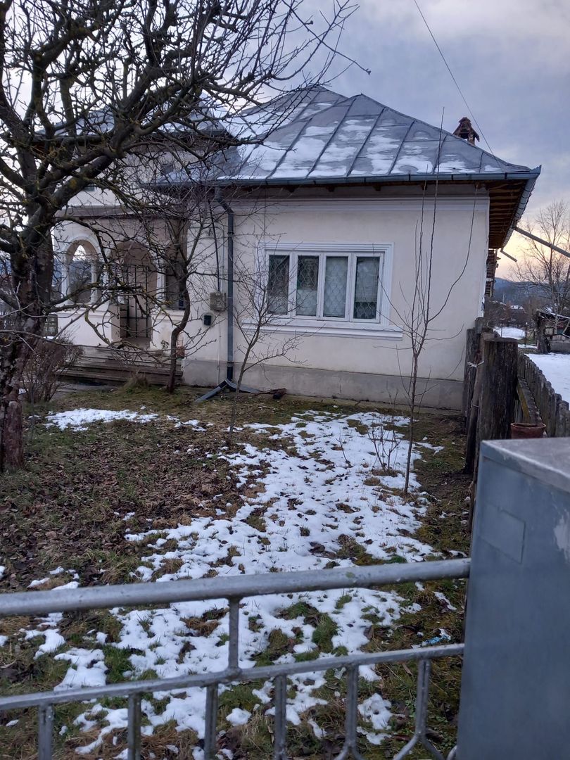 Casă de vânzare în centrul comunei Stâlpeni- Jud.Arges - Poză 6