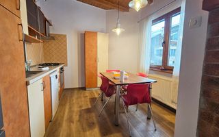 Apartament 3 camere premium în vilă, parter, garaj, acces separat – Central - Poză 2