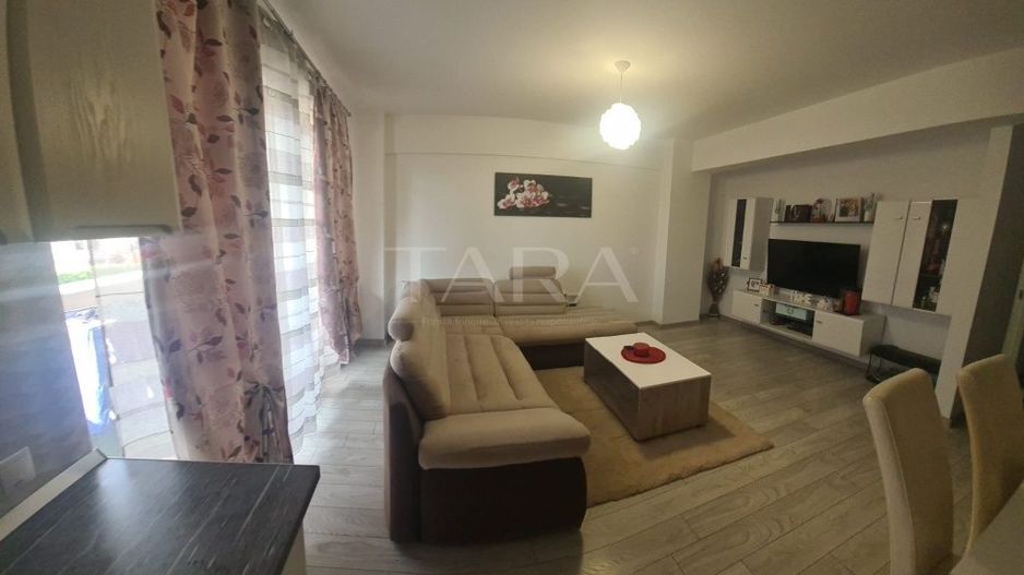 Apartament Modern cu 2 Camere și Loc de Parcare - Poză 1