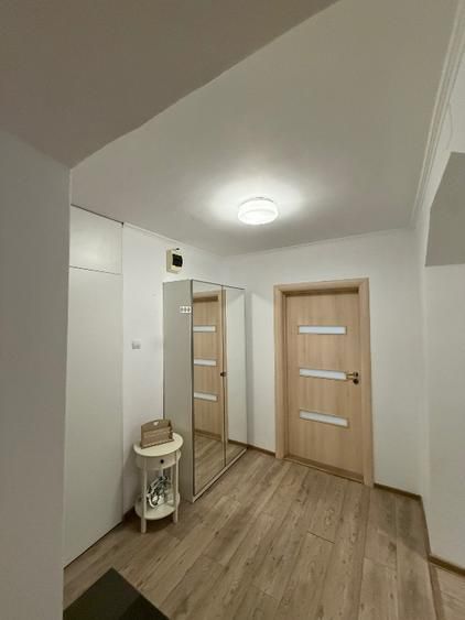 Vanzare Apartament 3 camere, etaj 1, 2 băi, renovat, mobilat, utilat - Sector 5 - Poză 7