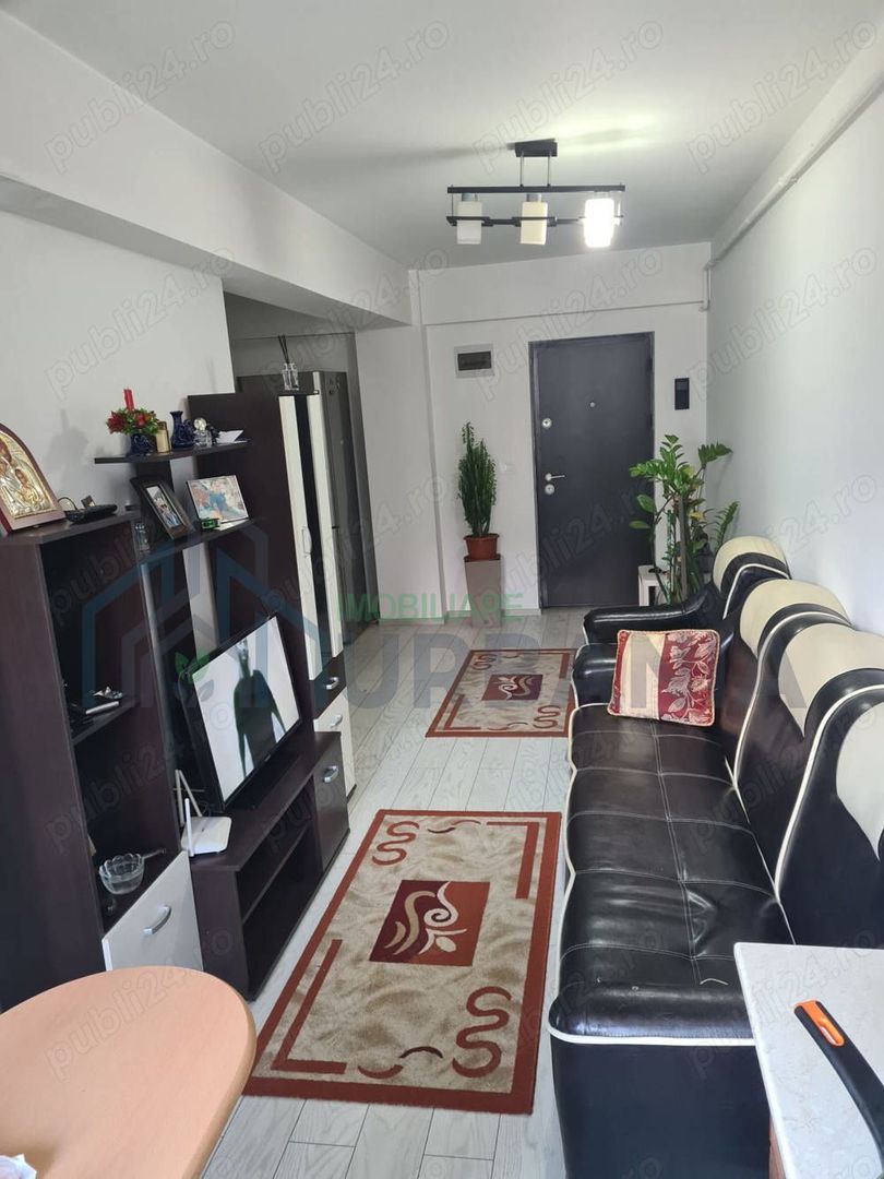 Inchiriere apartament 2 camere decomandat - Poză 1