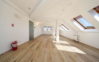 Clădire administrativă renovată integral – oportunitate investițională – Brașov - Poză 23