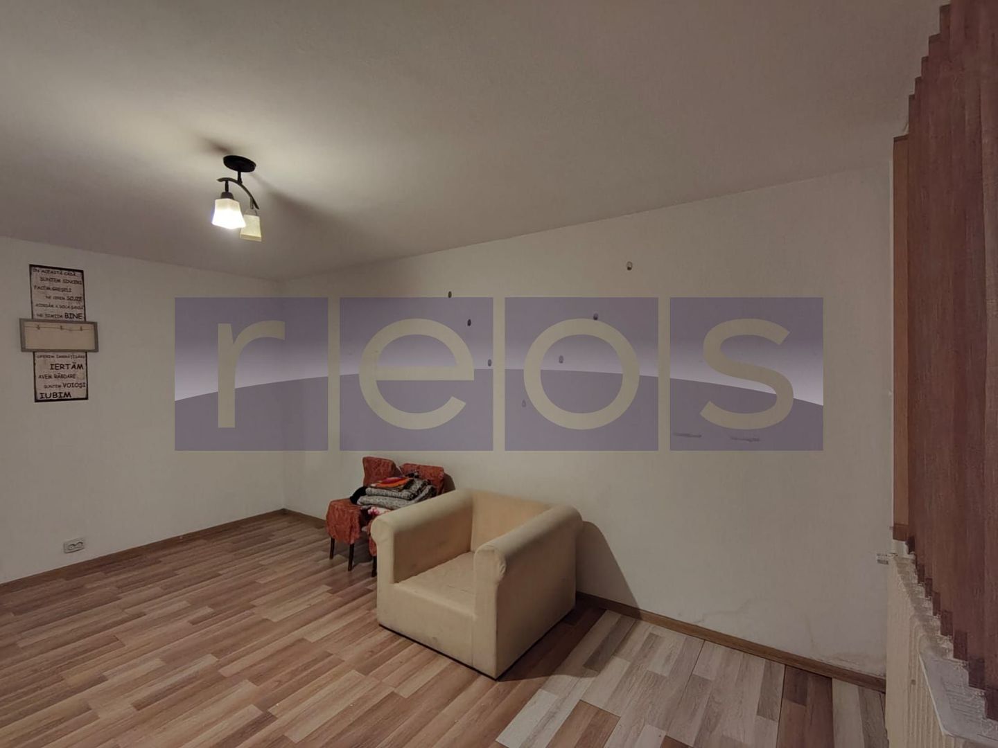 VANZARE GARSONIERA SPATIOASA I LIBERA I METROU I VALEA IALOMITEI - Poză 5